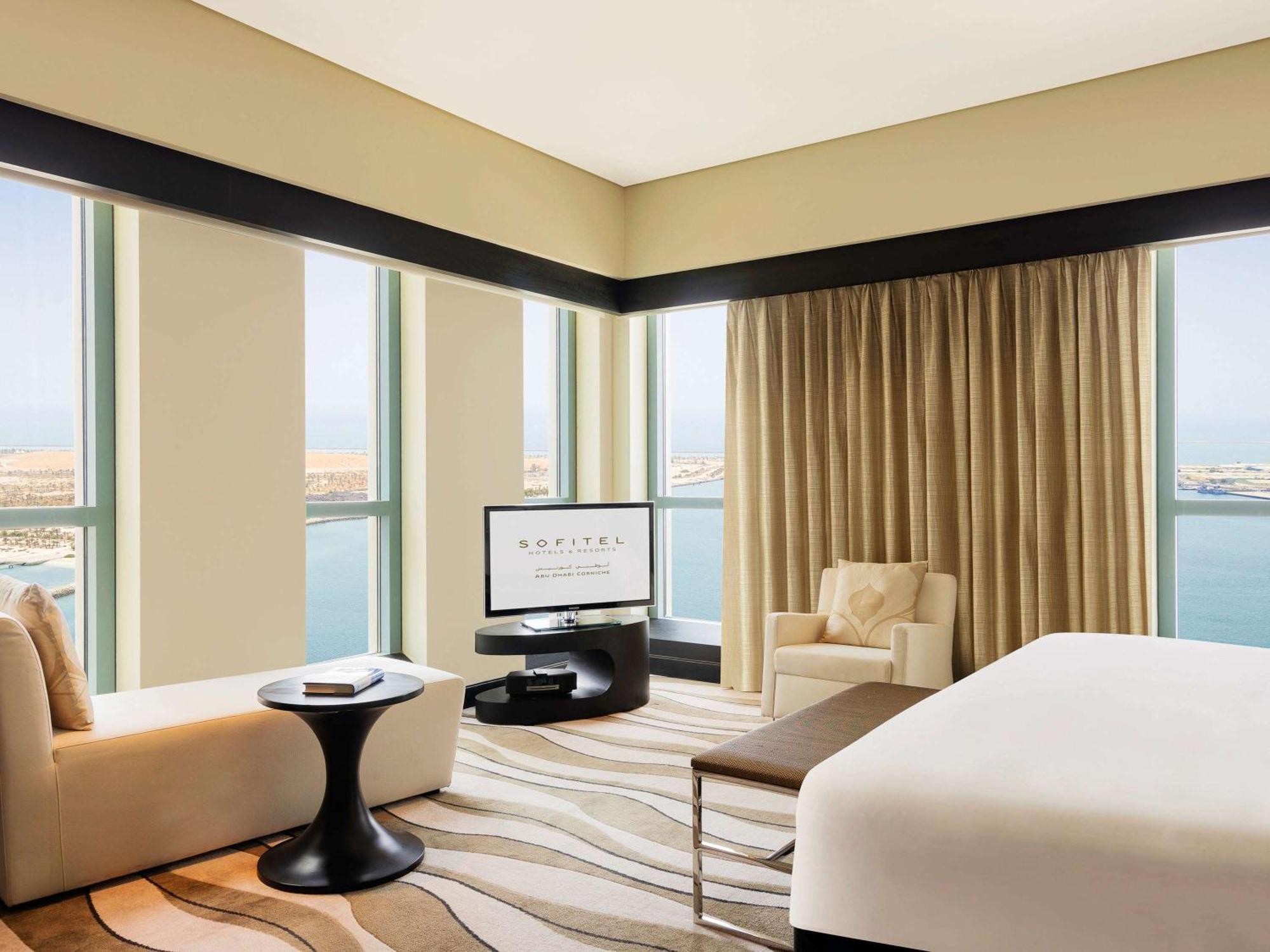 Hotel Sofitel Abu Dhabi Corniche Exterior foto